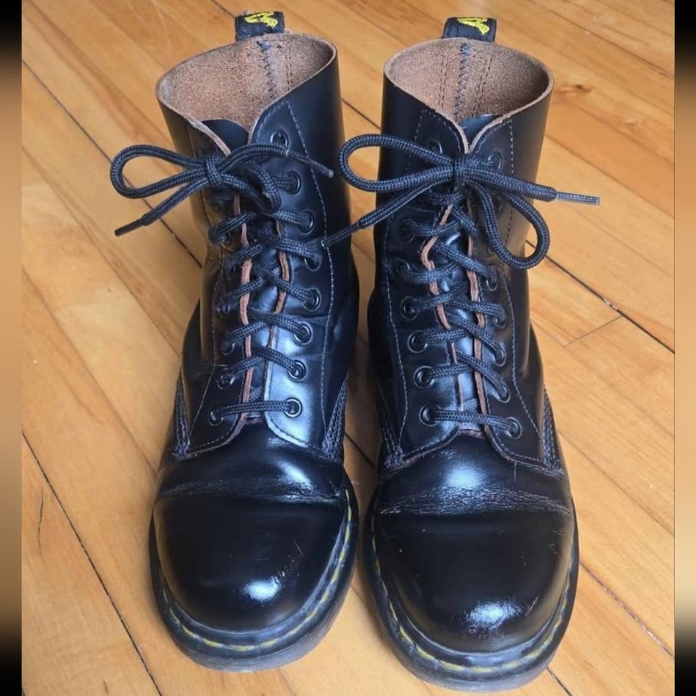 8-Hole Doc Martens Made in England